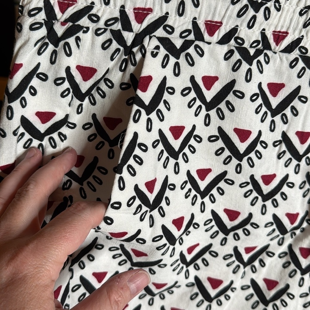 LOFT Linen Blend Geometric Print Pull On Shorts Large Coastal Summer - Picture 6 of 10